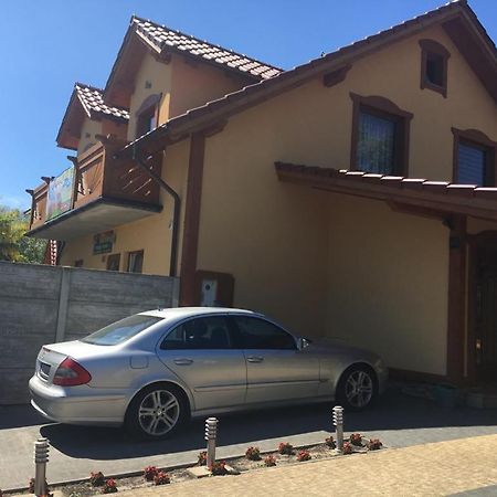Pokoje Vip Trzęsacz Exterior foto